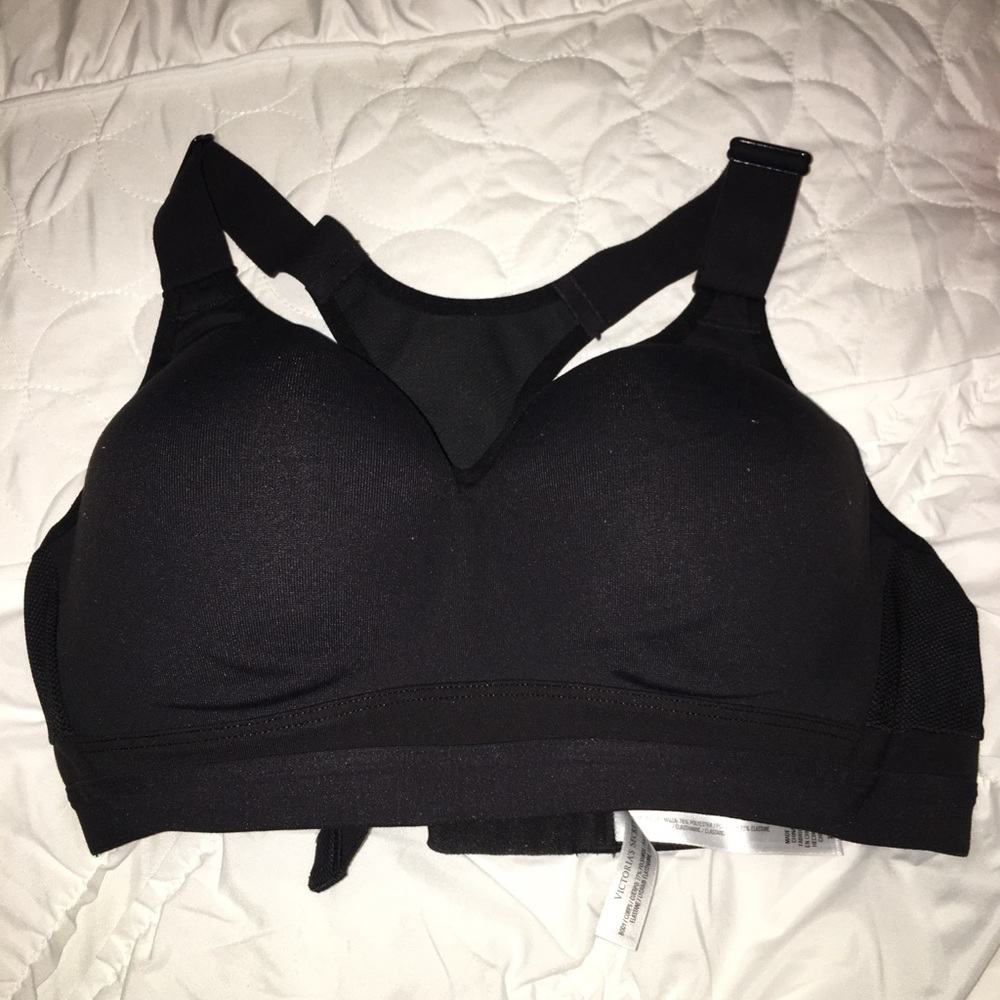 Victoria Sport sports bra